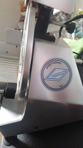 Affettatrice professionale - affettatrice,