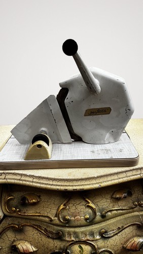 Affettatrice manuale vintage